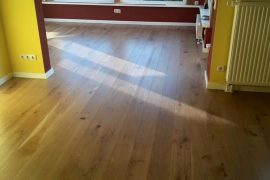 43 qm Parkettfläche