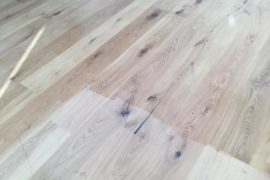 Parkettarbeiten mit einer Eichediele